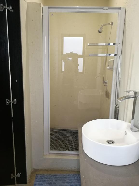 Tsumeb Guesthouse Kamho Екстериор снимка