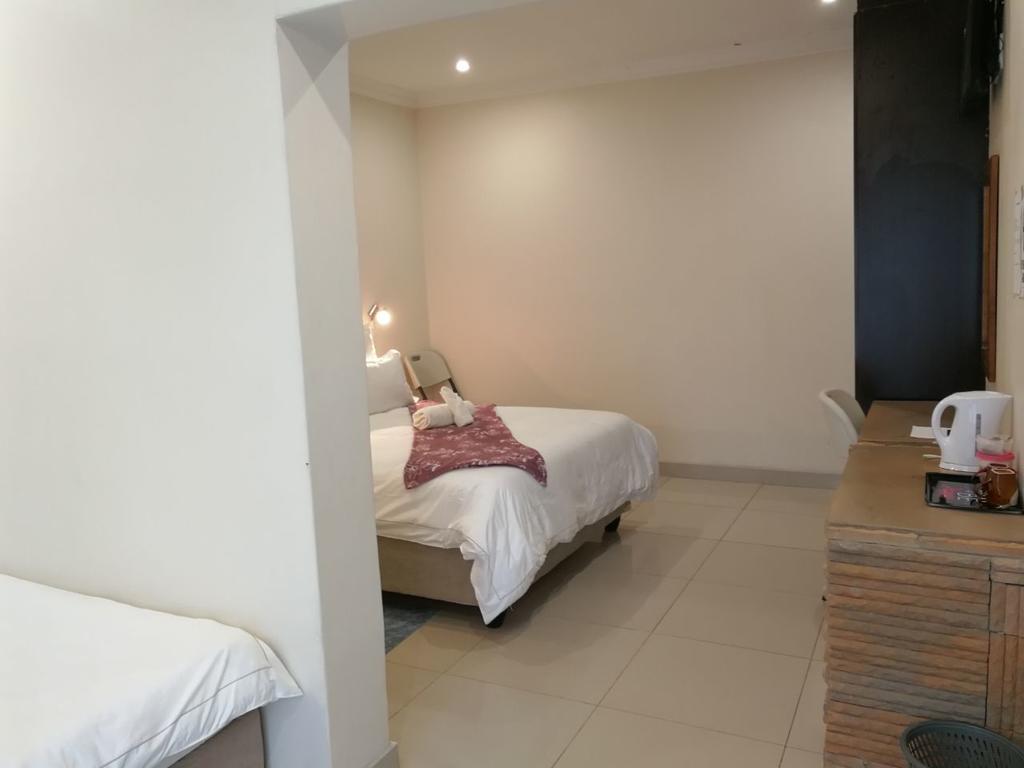 Tsumeb Guesthouse Kamho Екстериор снимка