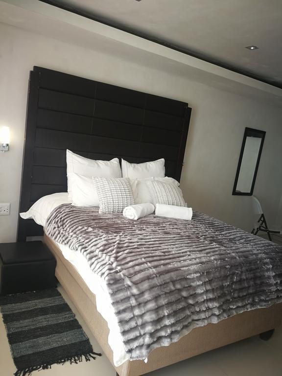 Tsumeb Guesthouse Kamho Екстериор снимка