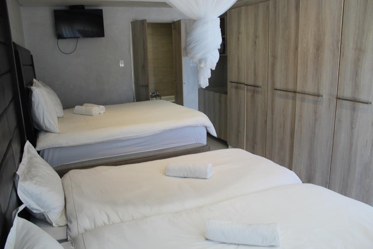 Tsumeb Guesthouse Kamho Екстериор снимка