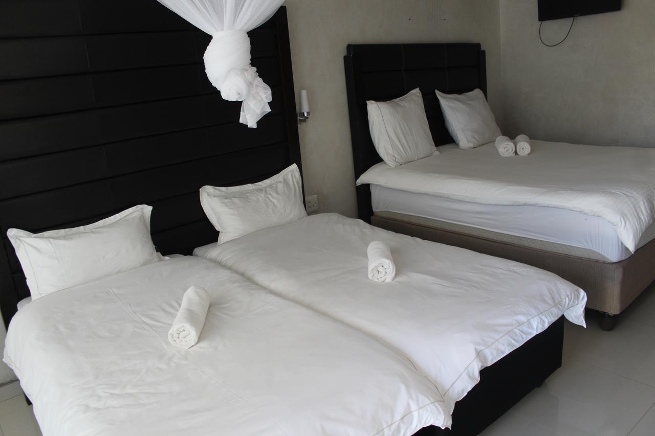 Tsumeb Guesthouse Kamho Екстериор снимка