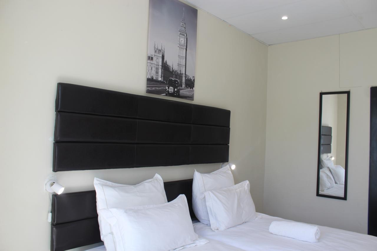 Tsumeb Guesthouse Kamho Екстериор снимка