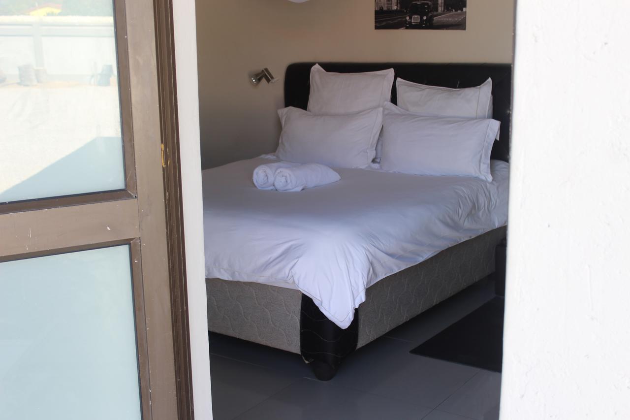 Tsumeb Guesthouse Kamho Екстериор снимка